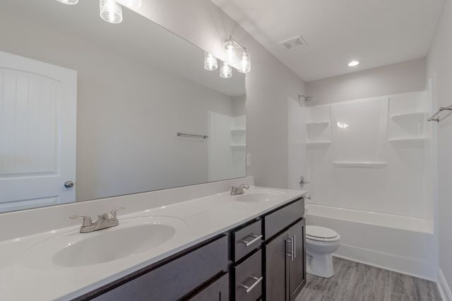 1000 Henry Place Blvd Unit 407, Clarksville, TN 37042