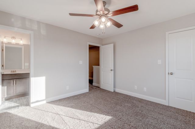 1000 Henry Place Blvd Unit 407, Clarksville, TN 37042