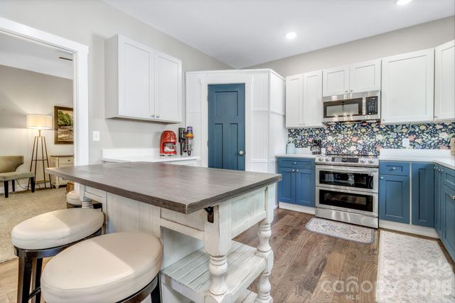 116 Northbend Drive, Asheville, NC 28804