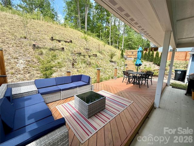 116 Northbend Drive, Asheville, NC 28804