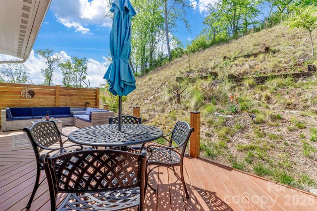 116 Northbend Drive, Asheville, NC 28804