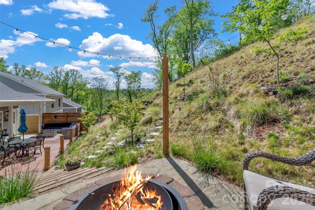 116 Northbend Drive, Asheville, NC 28804