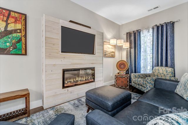 116 Northbend Drive, Asheville, NC 28804