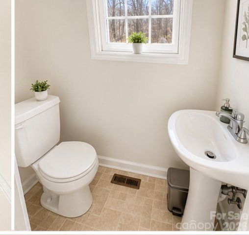 67 Beechwood Drive, Hendersonville, NC 28742