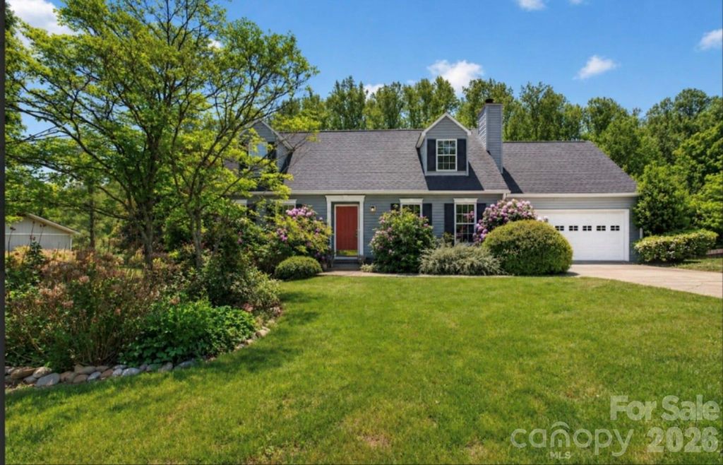 67 Beechwood Drive, Horse Shoe, NC 28742