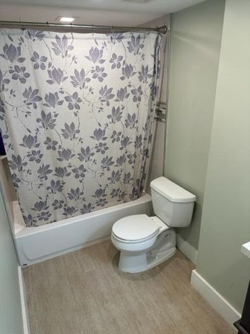 5584 NW 59th Place, Tamarac, FL 33319