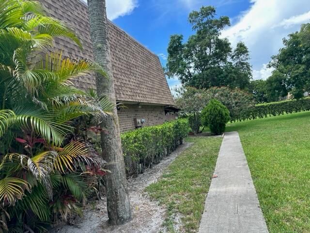 5584 NW 59th Place, Tamarac, FL 33319