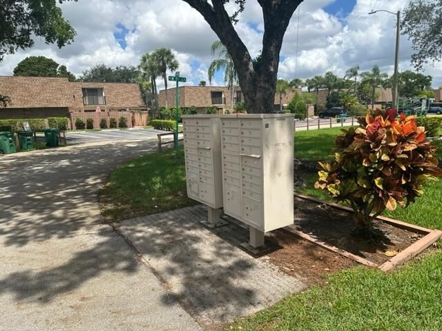 5584 NW 59th Place, Tamarac, FL 33319