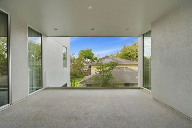 4211 Markham Street, Houston, TX 77027