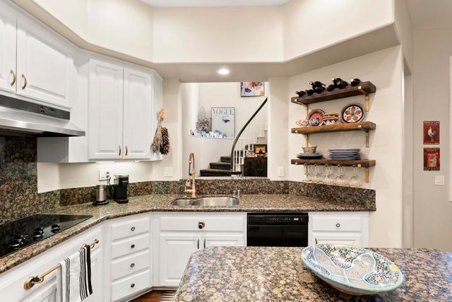 9757 Keeneland Row, La Jolla, CA 92037