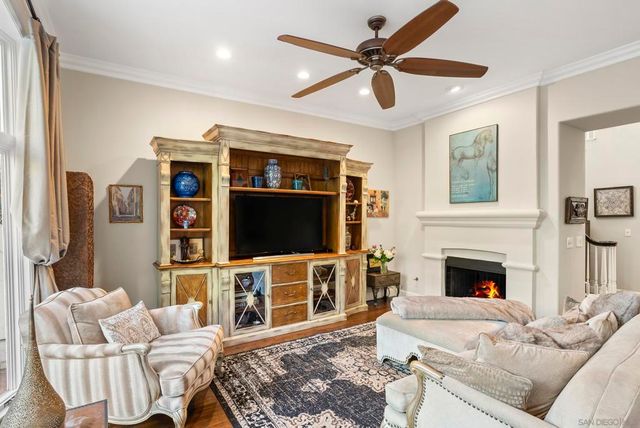 9757 Keeneland Row, La Jolla, CA 92037