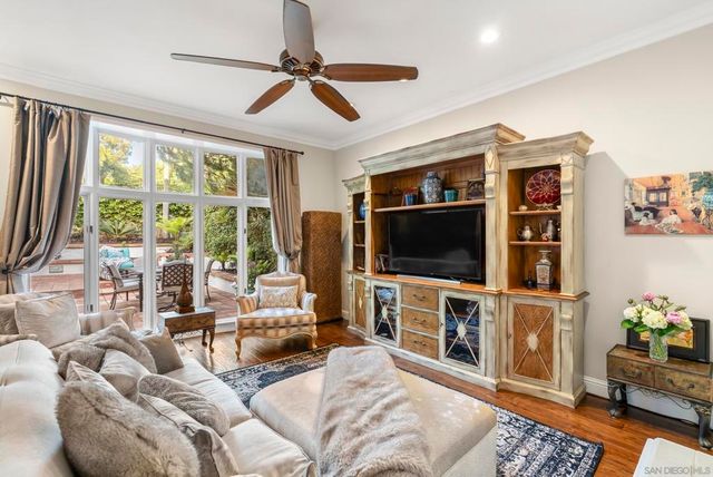 9757 Keeneland Row, La Jolla, CA 92037