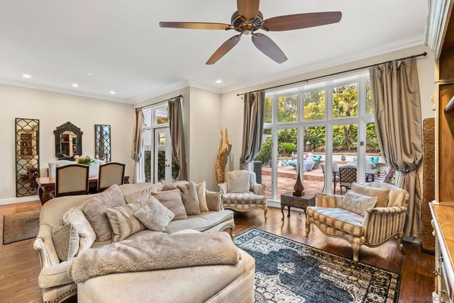 9757 Keeneland Row, La Jolla, CA 92037