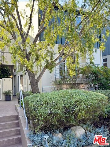 938 Lincoln Boulevard 3, Santa Monica, CA 90403