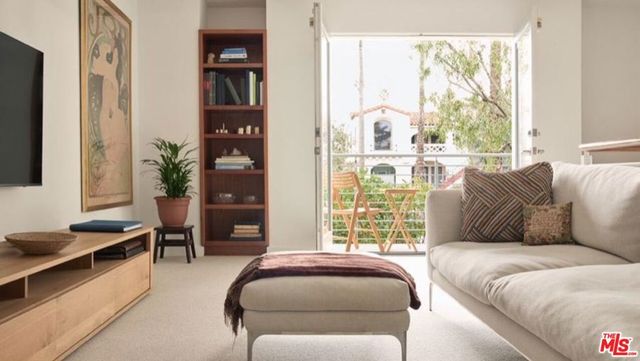 938 Lincoln Boulevard 3, Santa Monica, CA 90403