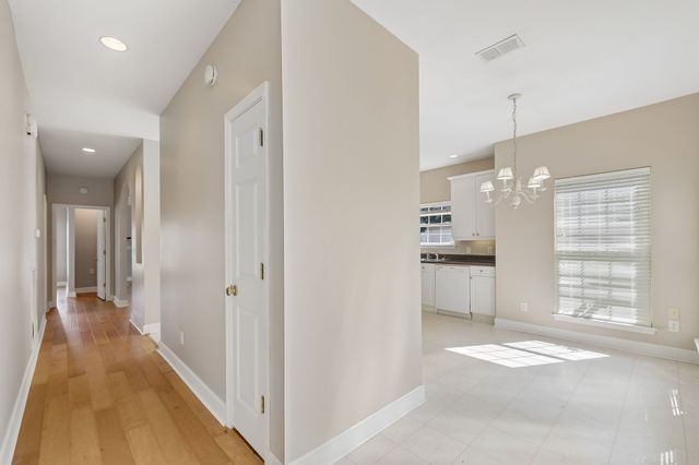 1525 Stratford Hall Cir, Murfreesboro, TN 37130