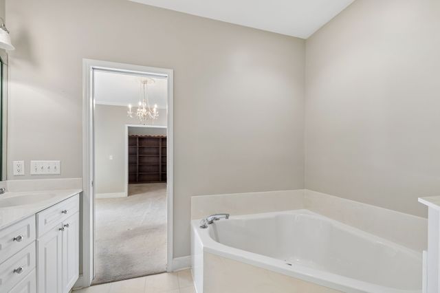 1525 Stratford Hall Cir, Murfreesboro, TN 37130