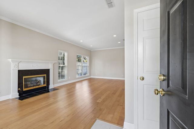 1525 Stratford Hall Cir, Murfreesboro, TN 37130