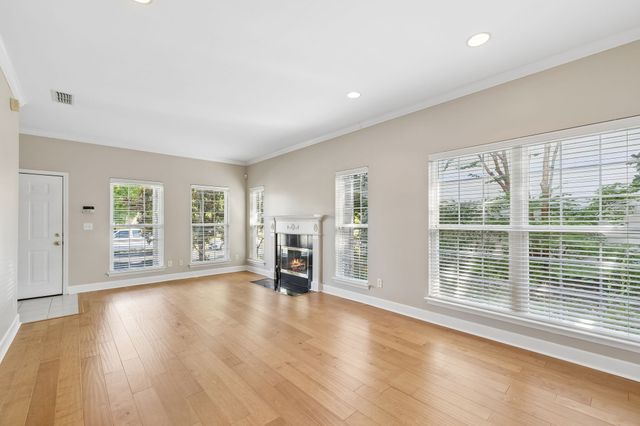 1525 Stratford Hall Cir, Murfreesboro, TN 37130