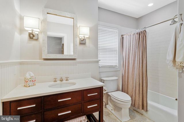 3711 MCKINLEY ST NW, Washington, DC 20015