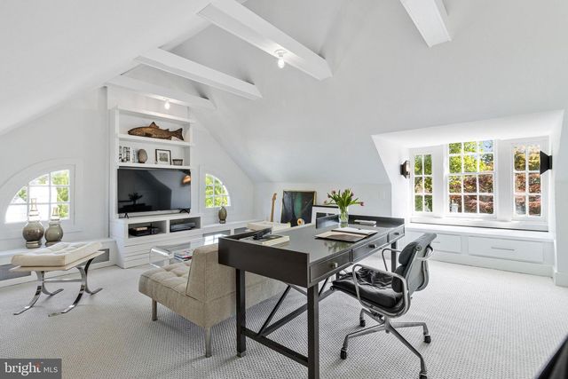 3711 MCKINLEY ST NW, Washington, DC 20015