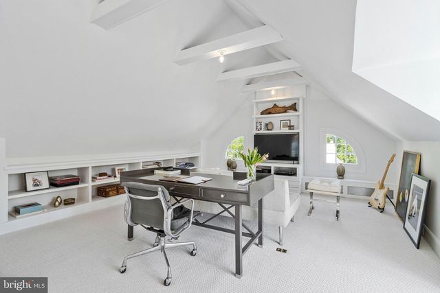 3711 MCKINLEY ST NW, Washington, DC 20015