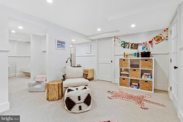 3711 MCKINLEY ST NW, Washington, DC 20015