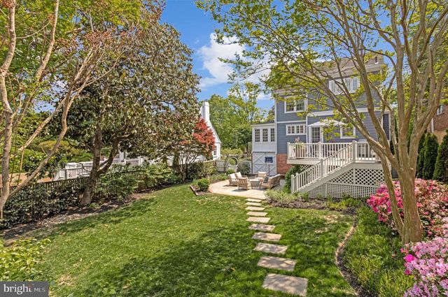 3711 MCKINLEY ST NW, Washington, DC 20015