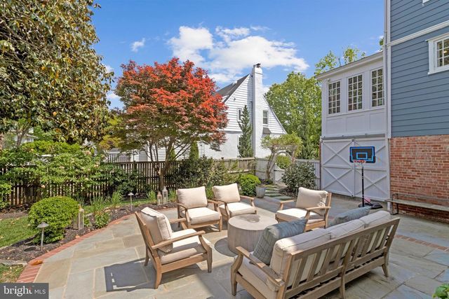 3711 MCKINLEY ST NW, Washington, DC 20015