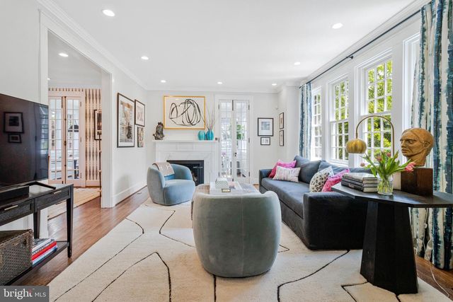 3711 MCKINLEY ST NW, Washington, DC 20015