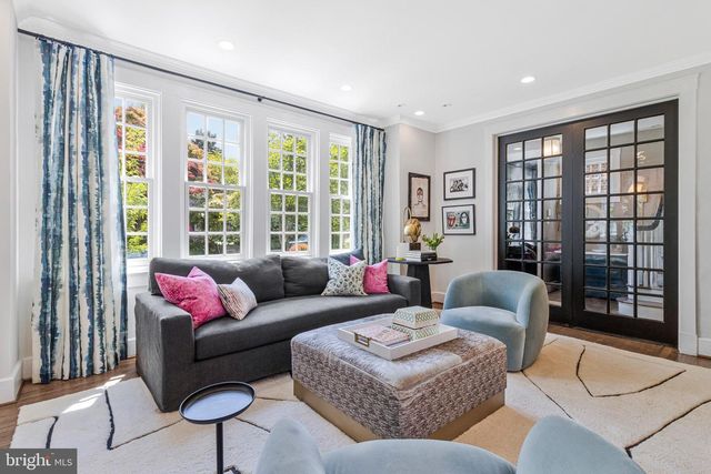 3711 MCKINLEY ST NW, Washington, DC 20015