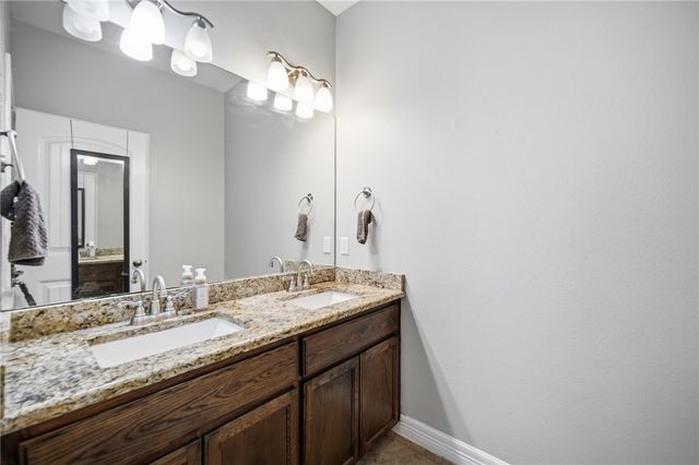 3845 Pennine Way, Corpus Christi, TX 78414