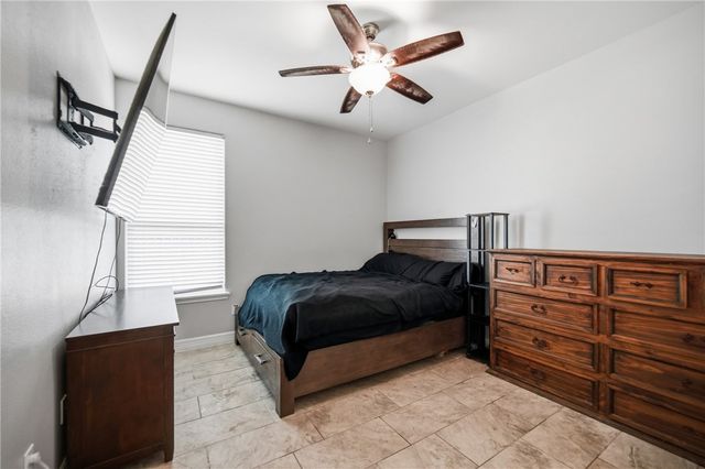 3845 Pennine Way, Corpus Christi, TX 78414