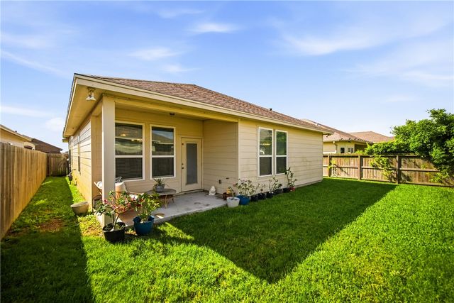 3845 Pennine Way, Corpus Christi, TX 78414