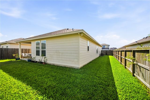 3845 Pennine Way, Corpus Christi, TX 78414