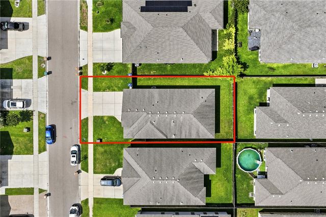 3845 Pennine Way, Corpus Christi, TX 78414