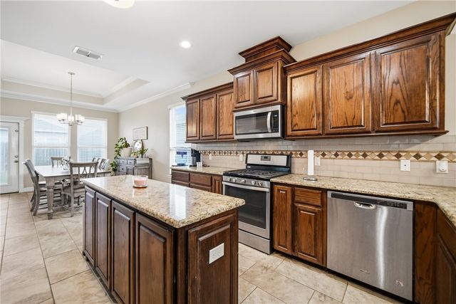 3845 Pennine Way, Corpus Christi, TX 78414