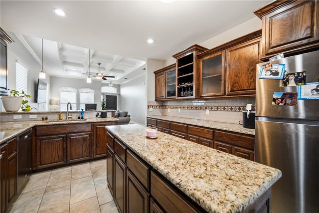3845 Pennine Way, Corpus Christi, TX 78414