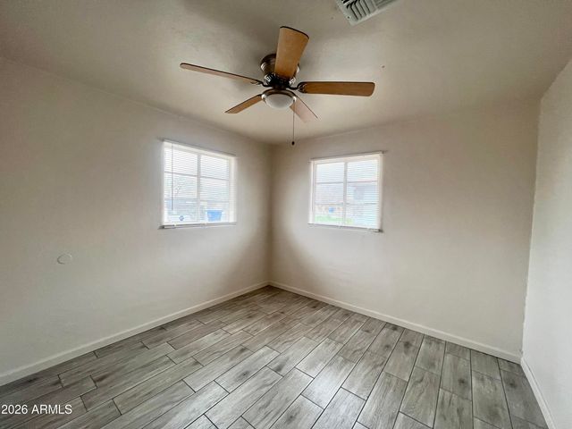2233 E WOOD Street, Phoenix, AZ 85040