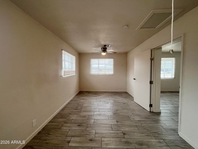 2233 E WOOD Street, Phoenix, AZ 85040