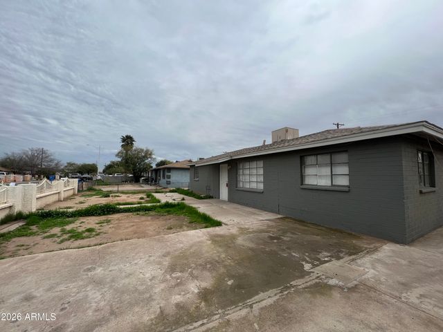 2233 E WOOD Street, Phoenix, AZ 85040