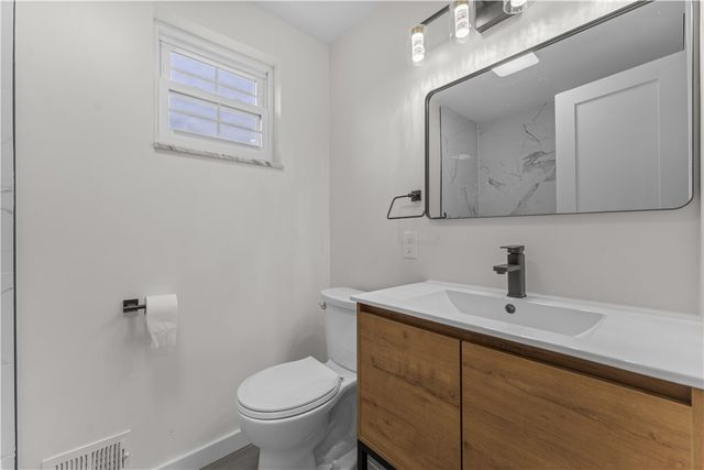 1010 1st St, Penn Twp, PA 15085