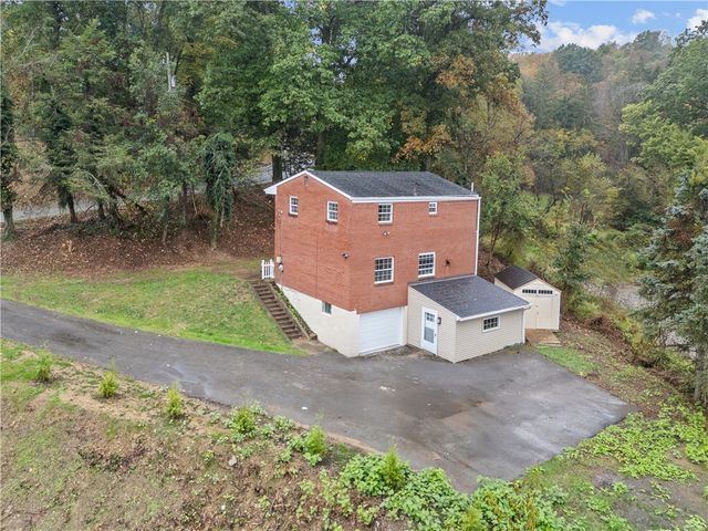 1010 1st St, Penn Twp, PA 15085