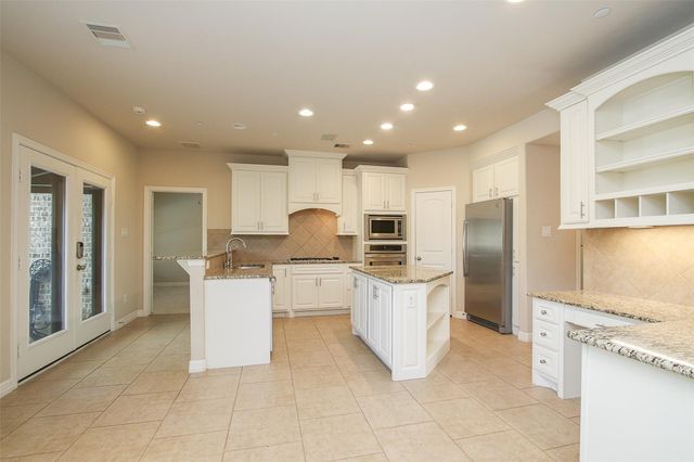 11722 Spriggs Way, Houston, TX 77024