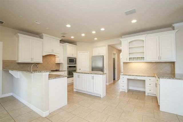 11722 Spriggs Way, Houston, TX 77024