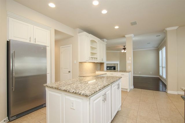 11722 Spriggs Way, Houston, TX 77024