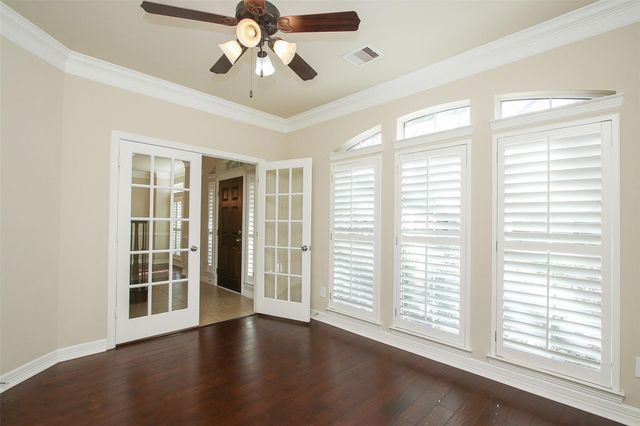 11722 Spriggs Way, Houston, TX 77024