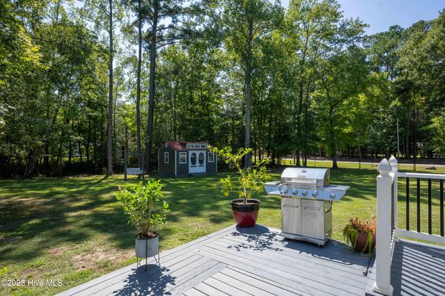 102 Ridgewood Trail, New Bern, NC 28560