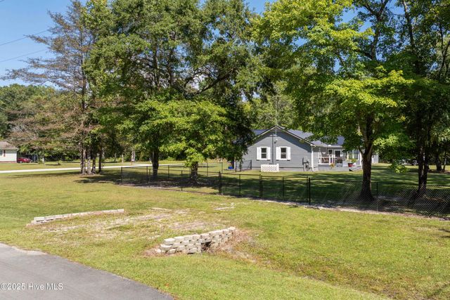 102 Ridgewood Trail, New Bern, NC 28560