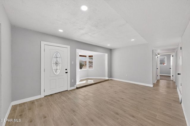 4801 CHISOS Lane, El Paso, TX 79904